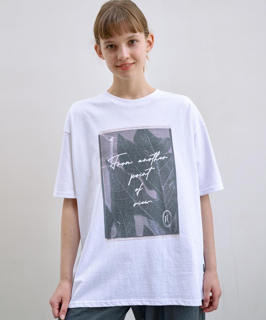 TRIP LE SENS Point Of View Oversized Short Sleeve Tee_White