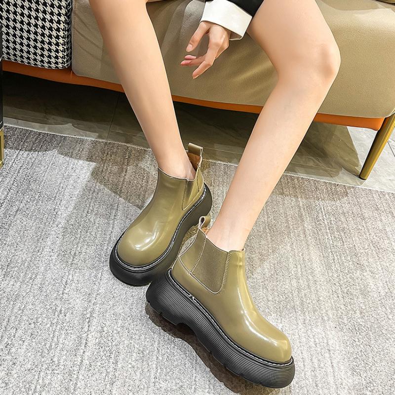 2024 Autumn Winter New Round Toe Low-heeled Women's Boots Chelsea Motorcycle Boots Solid Color Breathable Casual Women Shoes