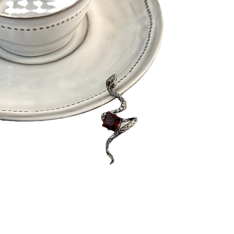 Temperament Snake-shaped Niche Earrings for Women New High-end Earrings for Women