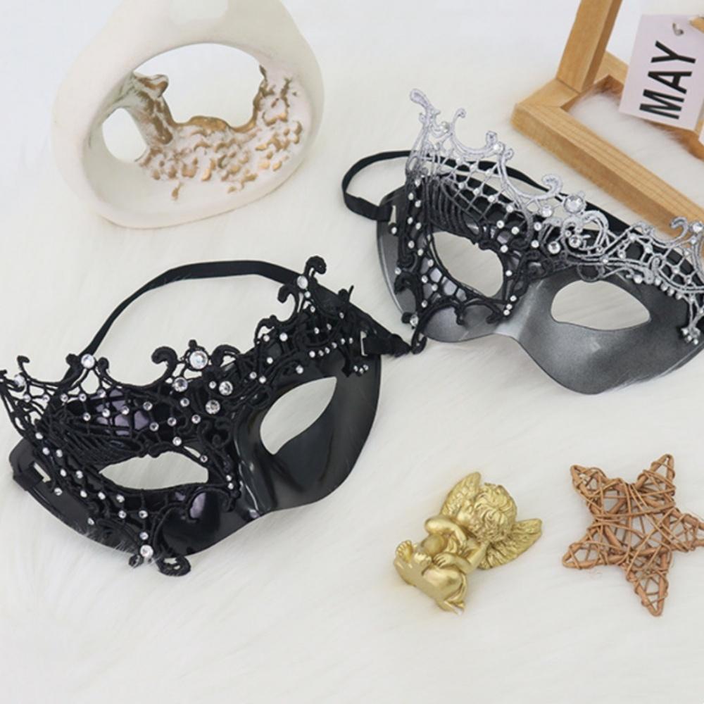 Women Rhinestone Half-Face Mask Metal Hollow Lace Party Mask Masquerade Ball Party Eye Cover Cosplay Prom Costume Props Masks