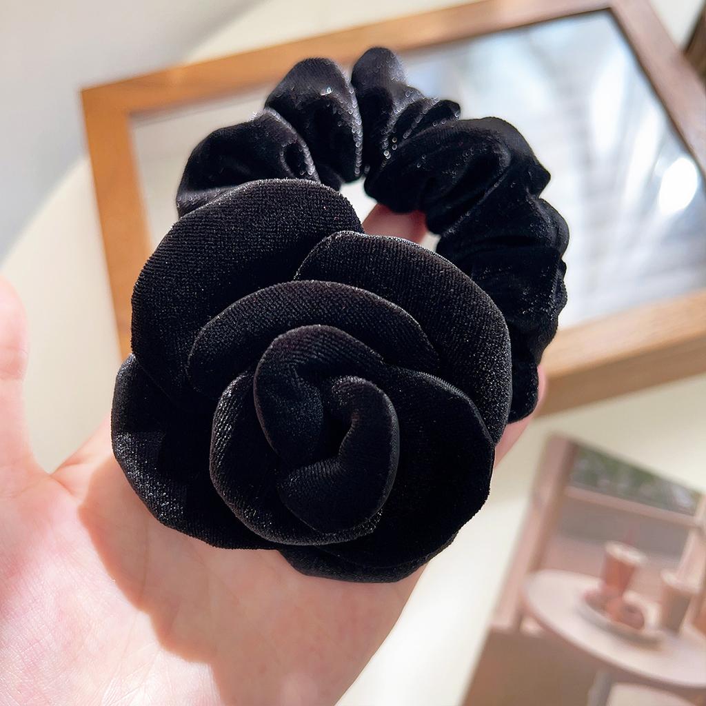 Gentle Temperament High-end Feel Handmade Velvet Rose Petals Intestinal Circle Internet Famous Low Ponytail Headband Retro