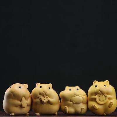 Miniature Cliff Cypress Wood Carving Foodie Hamster Figurine Cute Wooden Zodiac Rat Animals Sculptures Decoration Home Interior
