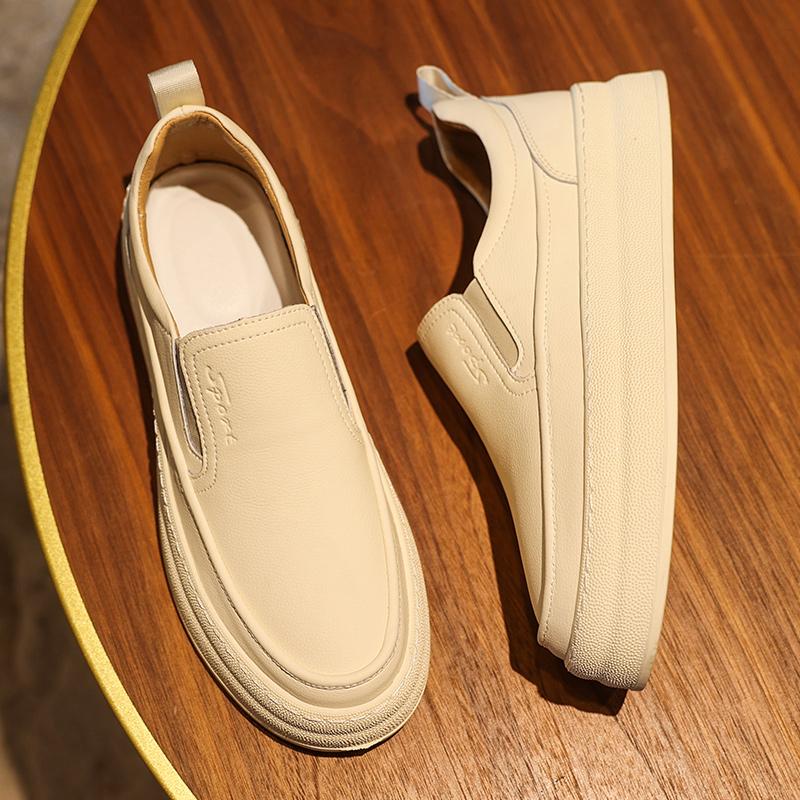 Fashion New Leather Men's Shoes Luxury  Black Slip On Loafers Business Casual Shoes Soft Bottom Driving Shoes Men Formal Mocassins