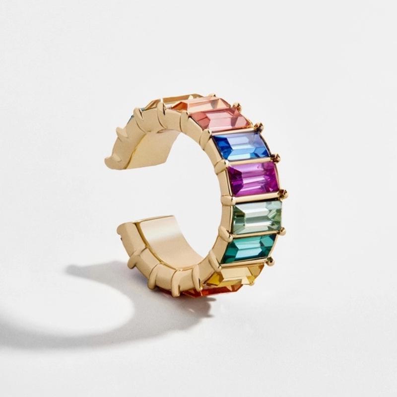

Colorful Retro Diamond Ear Clips: Non-Pierced, Fashionable European and American Style Ear Cuffs with Unique Simple Studs червоний