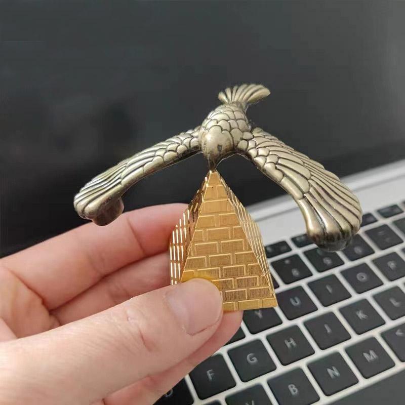 Erstaunlicher Balancier-Adler Vogel Schwerkraft Spielzeug Spaß Büro Schreibtisch Spiele Physikalische Wissenschaft Dekompression Bester Stressabbau Geschenke
