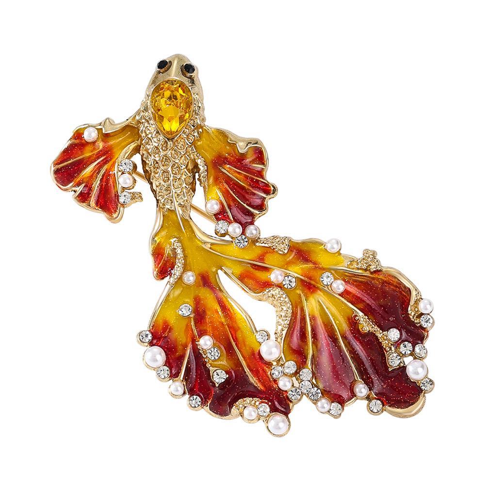 Высококачественная легкая роскошь цветная брошь с золотой рыбкой нишевая роскошь стразы карп высококачественный корсаж элегантный темперамент аксессуары для пальто