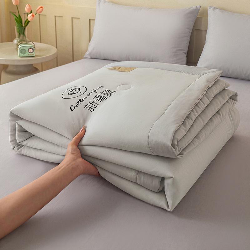 Xinjiang Cotton Summer Quilt: Machine Washable Lightweight AC Blanket for Spring & Autumn