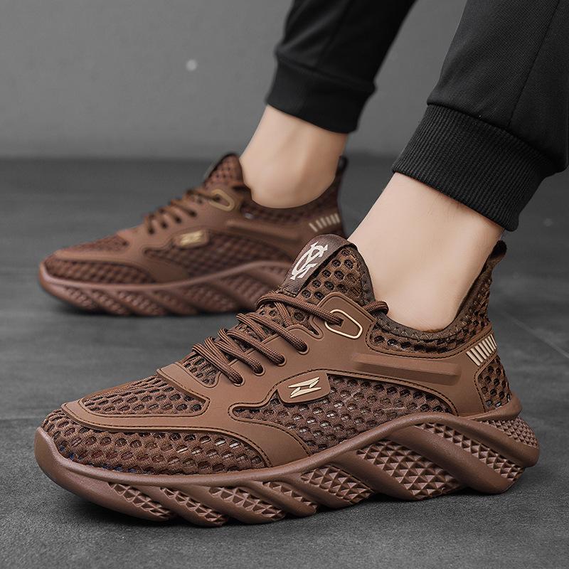 

Summer men s shoes thin large mesh breathable air-conditioning shoes trendy boys wear sports traceability shoes quick-drying wading shoes 46 коричневий