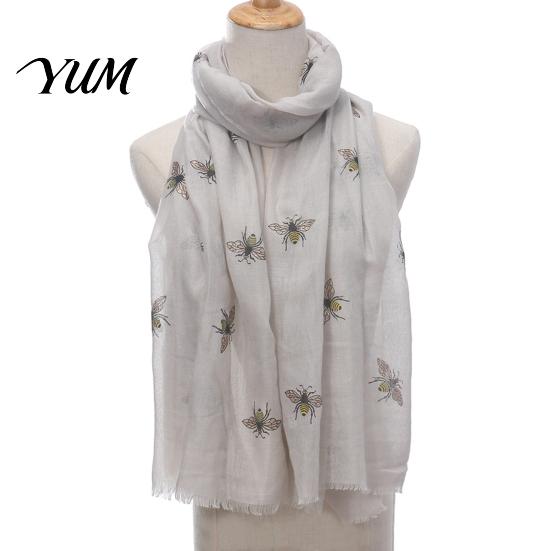 Breathable Sun Protection Wrap Lightweight Scarf for Women, Cute Bee Pattern Neck Scarf, Fashionable Tassel Soft Long Thin Shawl Vacation, Travel,