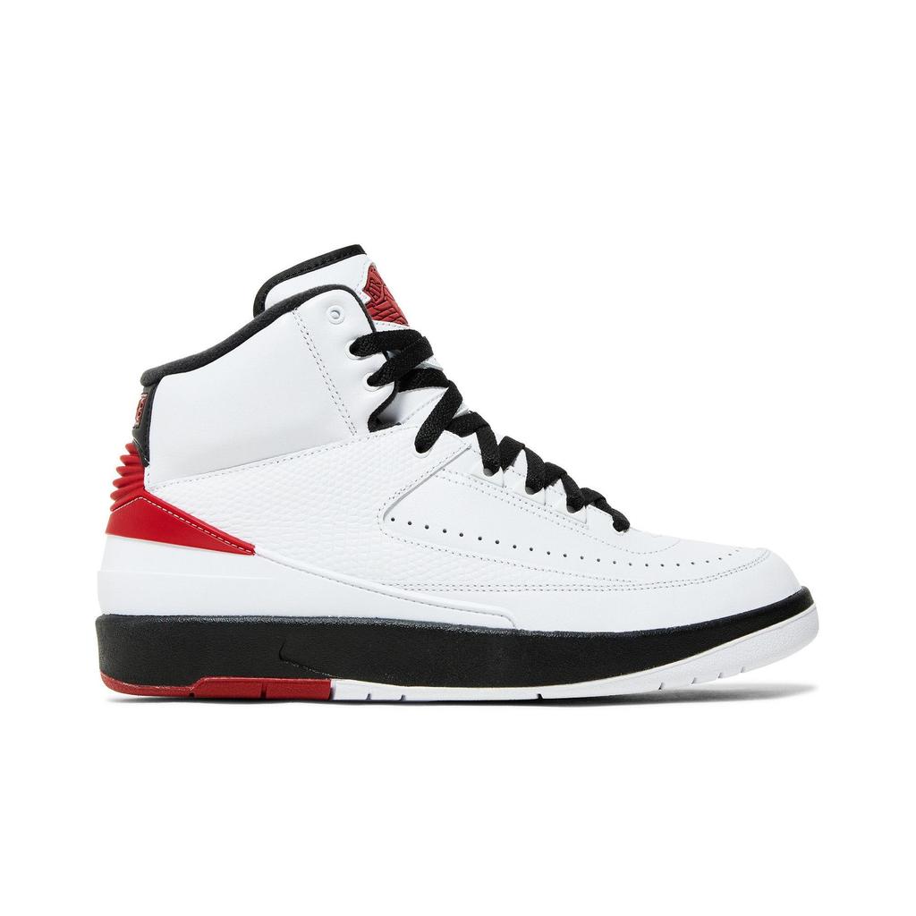 Air Jordan 2 Retro 'Chicago' 2022 (Unisex) White / Varsity Red / Black Vintage Basketball Shoes DX2454 106