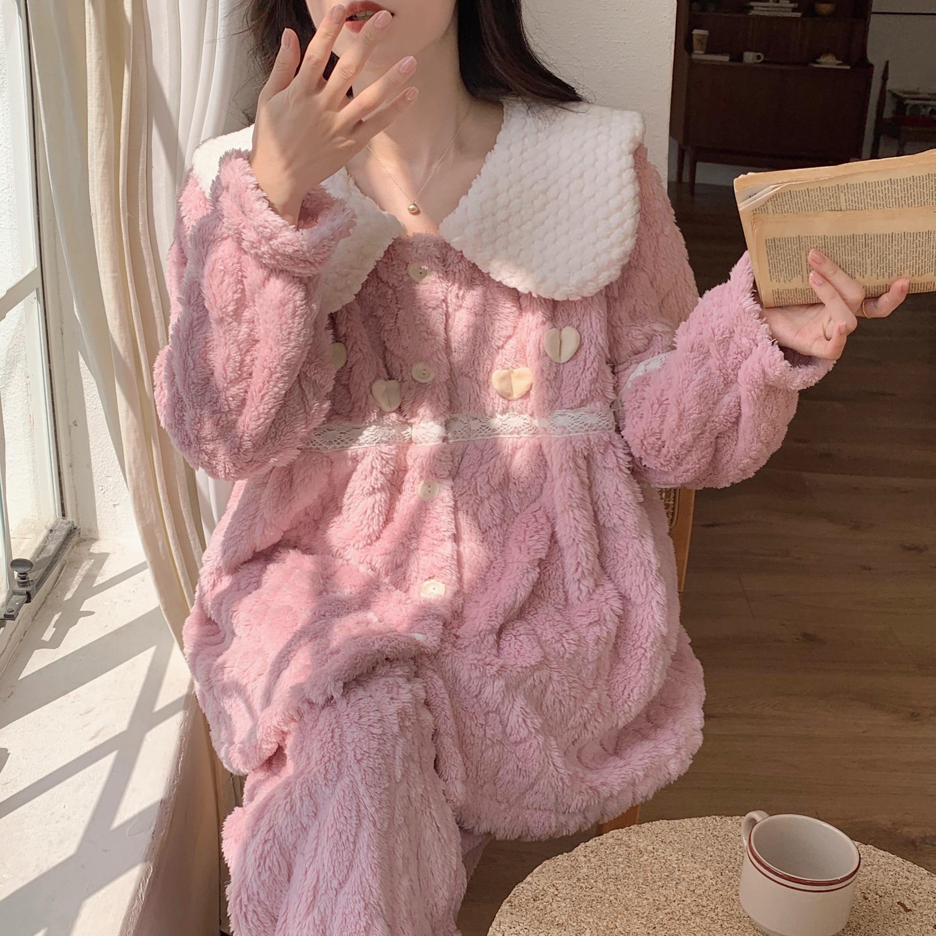 

Женский пижамный комплект из утолщенного бархата кораллового флиса — милый, теплый и подходит для верхней одежды XXL (140-160 jin)