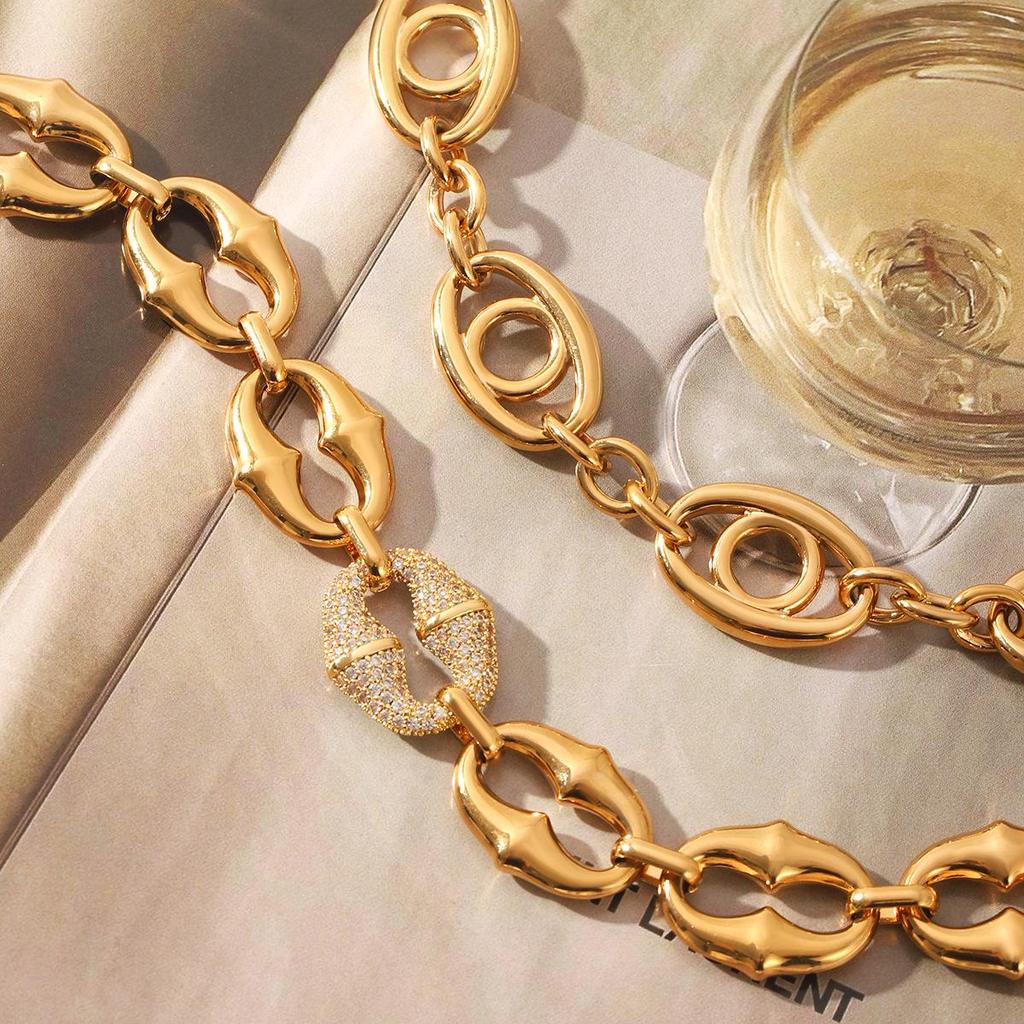 Edelstahl INS-Stil Damen-Diamantarmband - Europäisches & Amerikanisches Trendiges Design, Nicht verblassend.