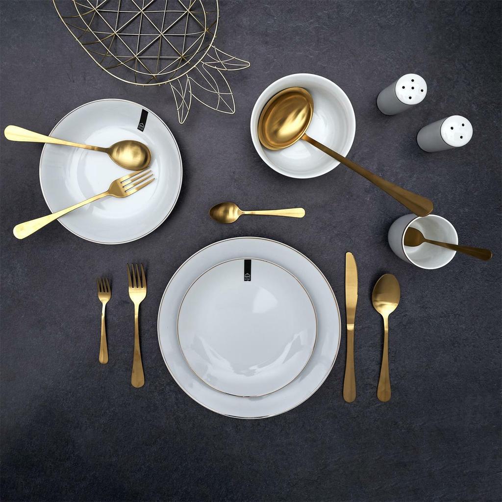 39-PIECE GOLDEN VINTAGE CUTLERY SET