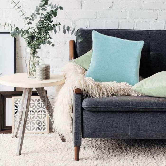 Coussin en suédine bleu clair 40x40