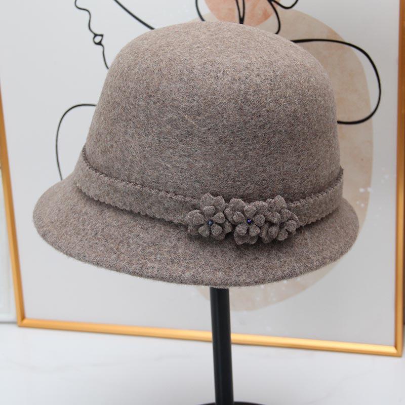 Herbst und Winter mitteljunge Mutter Woll-Topfhut Retro Blumen-Dekorations-Topfhut alte Dame Outdoor warmer Eimerhut Frau