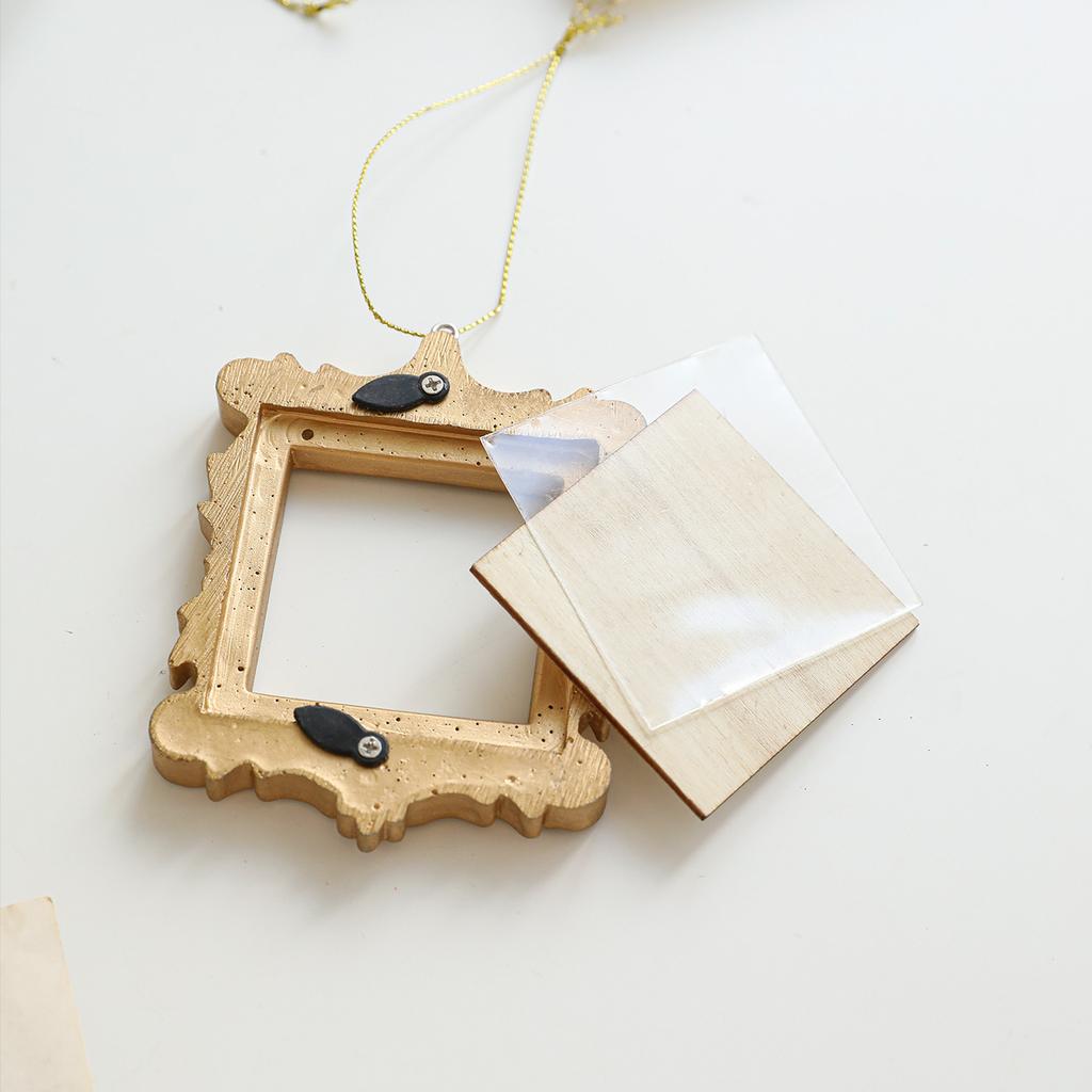 Resin Classic Baroque Frame Christmas Tree Pendant  Golden Square Oval Frame Christmas Hanging Decoration Home Ornaments