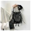 2026 Crossbody-Tasche Damen neu schwere Industrie Lokomotive Stil Nieten Trend Eimerbeutel modische Umhängetasche