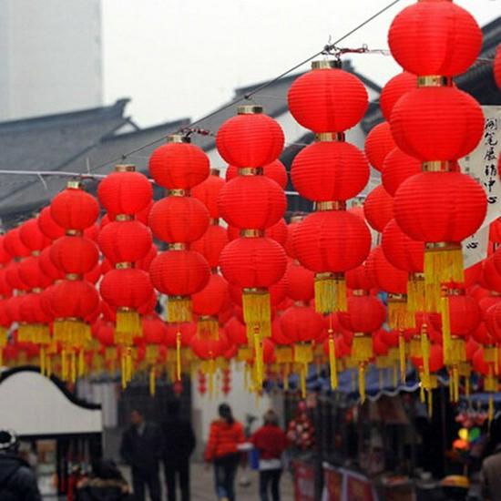 Outdoor Waterproof Gourd Lanterns: Red String Hanging Ornaments for New Year and Mid-Autumn Festivals