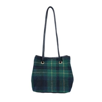 [Finisage] Cozy Check Drawstring Bag