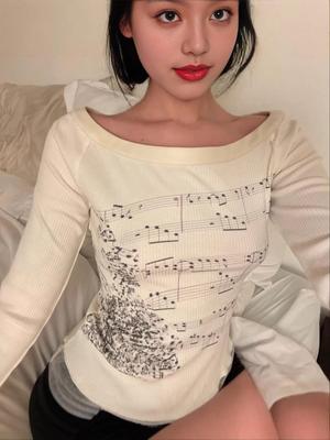 Retro-Schmal geschnittenes Off-Shoulder Langarm-T-Shirt für Mädchen mit künstlerischen Noten