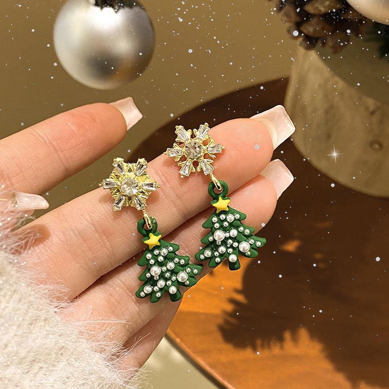 Diamond Snowflake Christmas Tree Pearl Stud Earrings Christmas Atmosphere Versatile Earrings Light Luxury Earrings