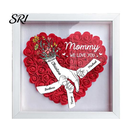 Affichage Photo de Chambre Personnalisé Maman Je T'aime Boîte à Ombre Fleurie Cadre Personnalisé Noms Mains Tenant les Mains Décor Mural de Salon Cadeaux pour Maman
