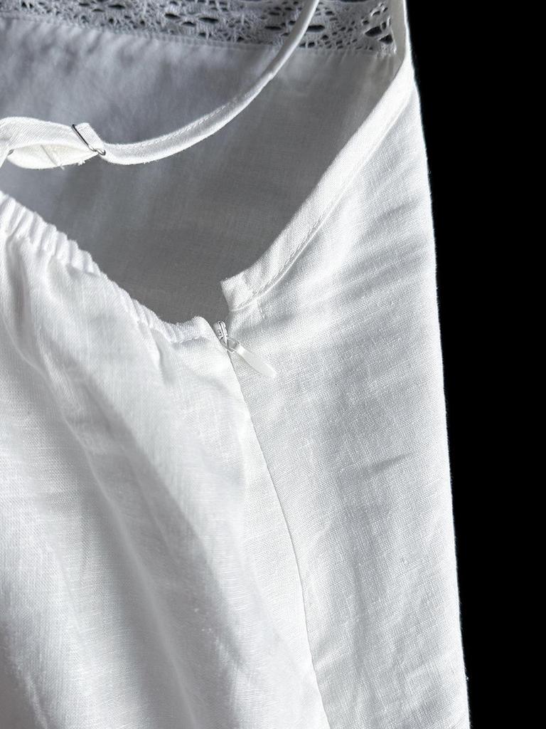 Cotton & Linen Lace Trim Camisole for Spring Layering