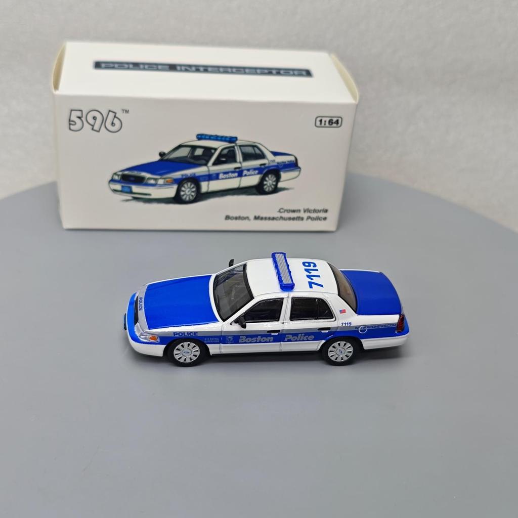 596 Model 1:64 Suburban H1 Express Van Wagner Victoria Crown Multiple alloy car models