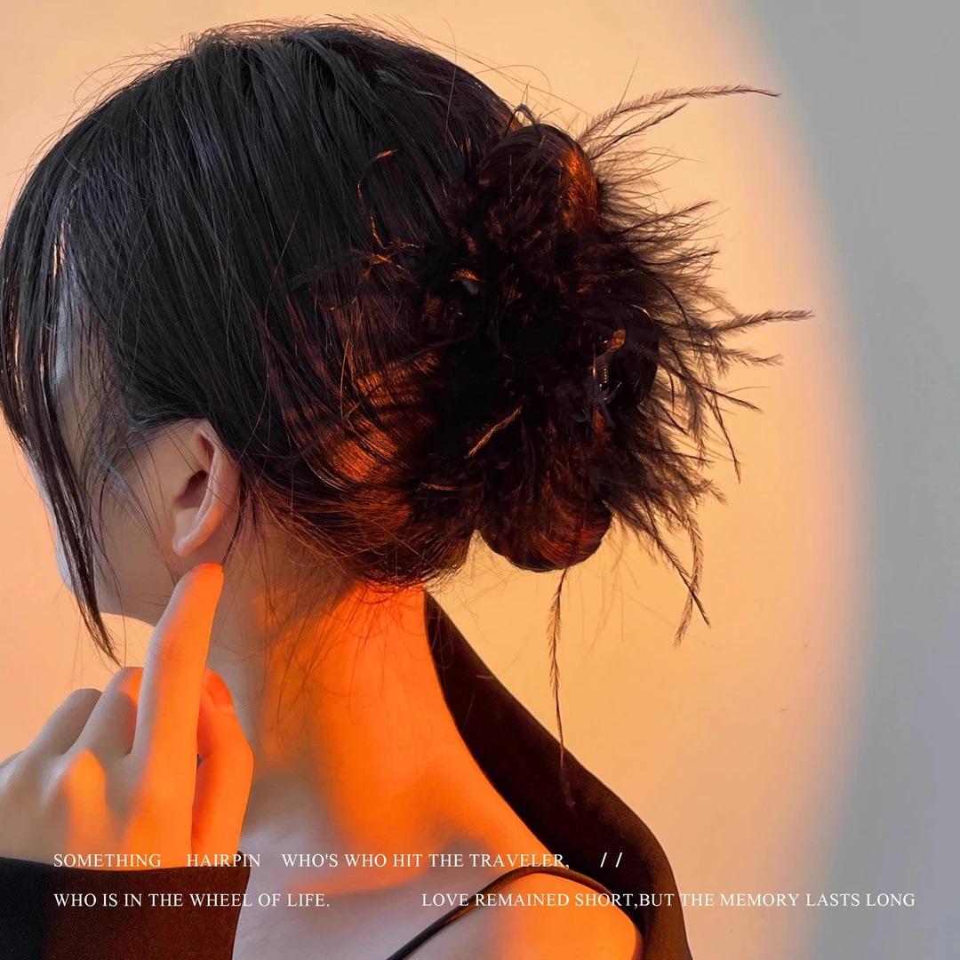 

Зажим для волос «Коготь пера» Продвинутый Акула – Пушистый и Стильный