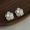 Metal Three-dimensional Flower Stud Earrings Portrait Relief Earrings Exquisite Retro High-end Light Luxury Aristocratic Temperament Fashion Earrings