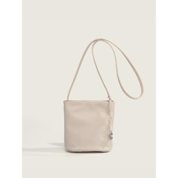 Summer High-End Red Bucket Bag for Women 2025 New Single Shoulder Crossbody Bag Light Luxury Niche Commuter Phone Bag