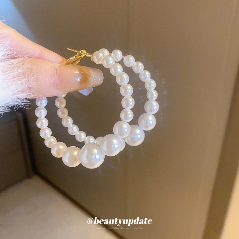 Silver needle irregular size pearl earrings exaggerated design earrings earrings simple commuter niche earrings