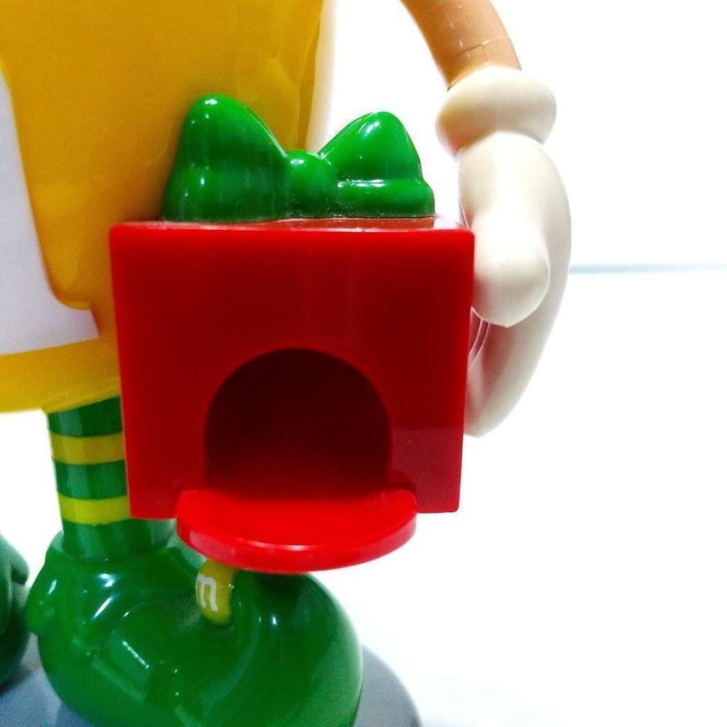 [USED] M&M's figure chocolate dispenser M&M made in 1999