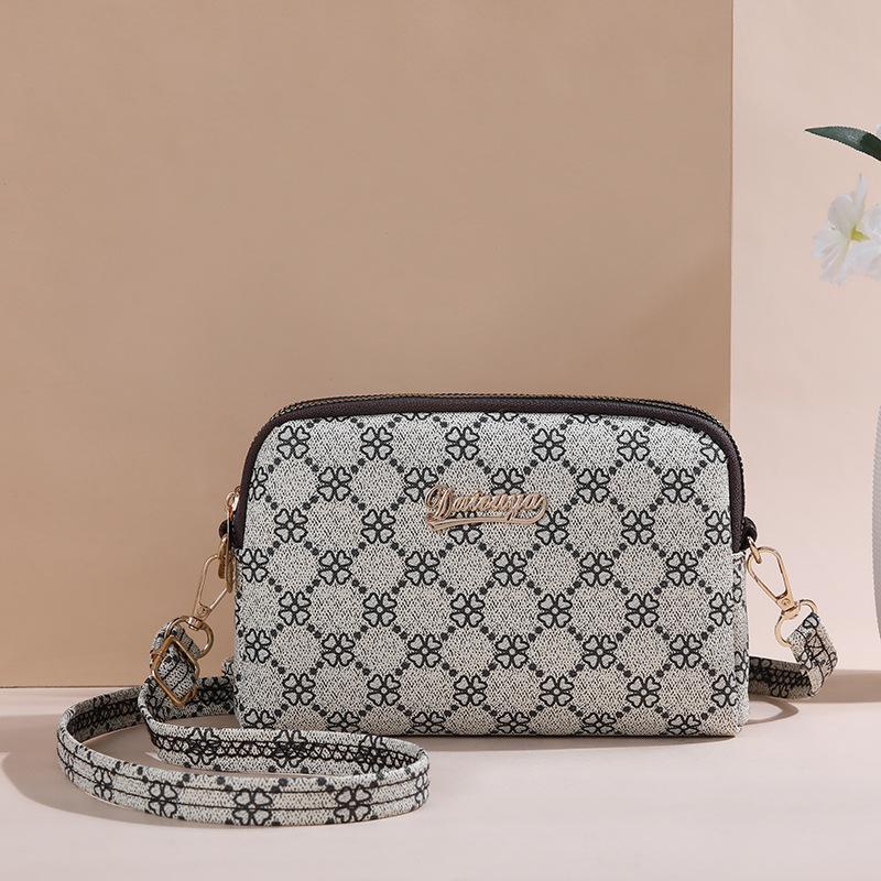 

Autumn new fashion trend large-capacity small square bag middle-aged and elderly mother multi-layer oblique span bag белый