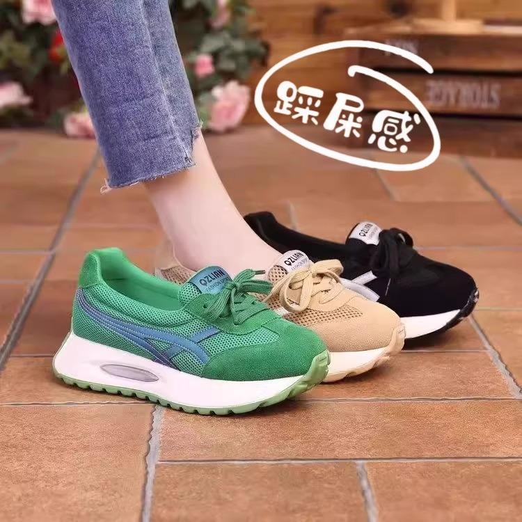 Autumn women's shoes heightened platform versatile shoes children's 2025 new popular round head Korean single shoes casual sports shoes