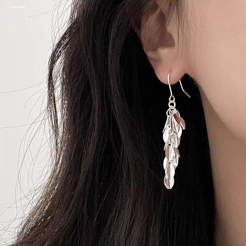 "Exquisite 2025 Su Earrings: Simple, Elegant, and Luxurious"