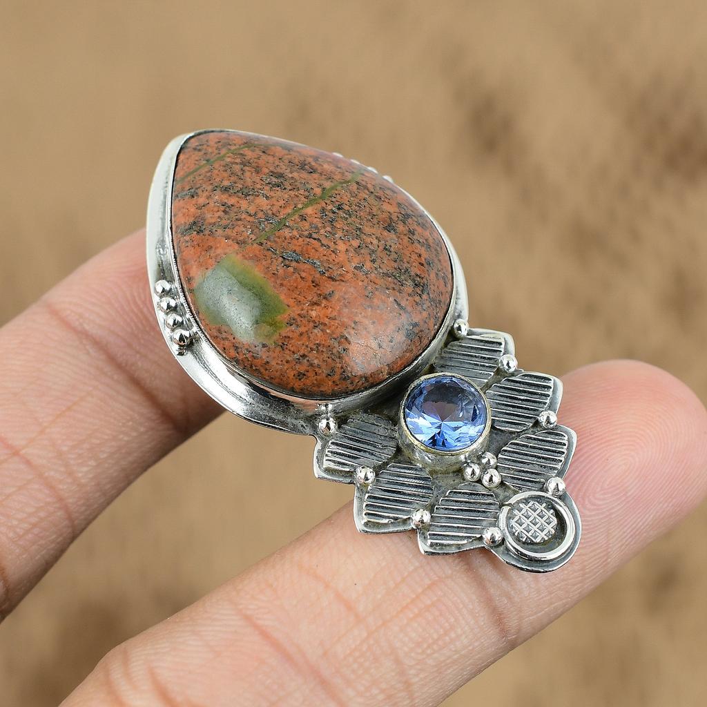 Natural Grass Garnet Gemstone Pendant 925 Sterling Silver Jewelry For Women