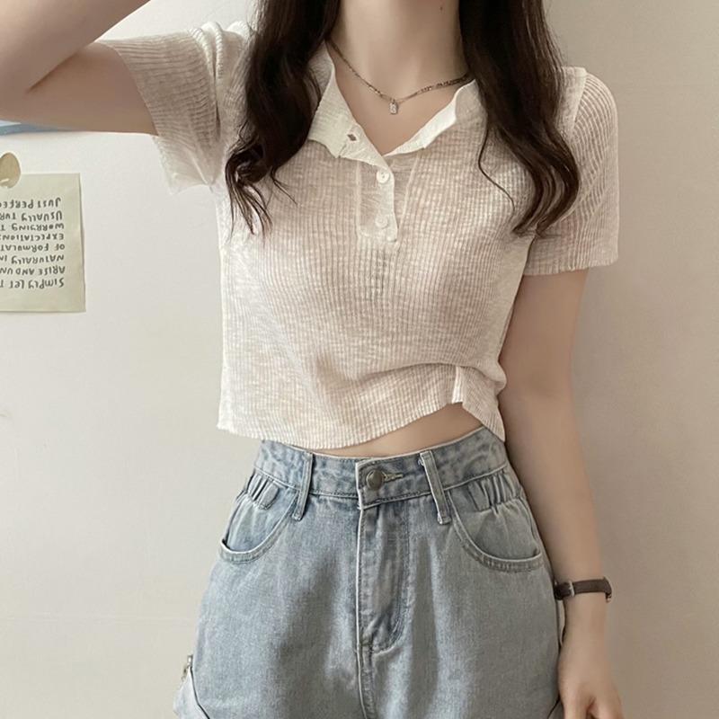 Ice silk knitted sweater short-sleeved knitted women's clothing summer new models, beautiful French short tops that are popular this year