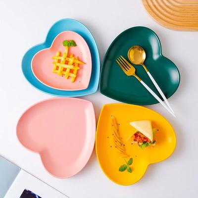 Creative Color Heart 6/8 Inch Ceramic Plate Irregular Ceramic Baking Plate Dinner Salad Dessert Plates Tableware Cooking Dishes