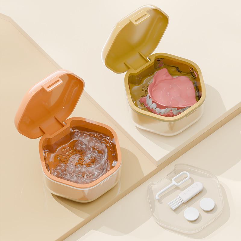 Portable Orthodontic Retainer and Denture Storage Box with Cleaning Function