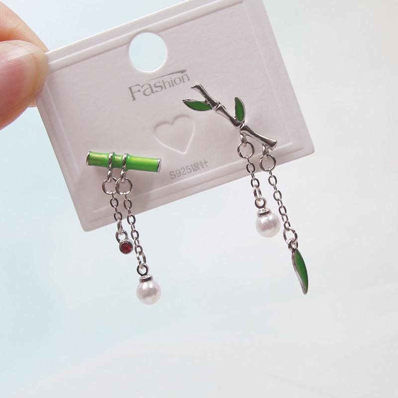 New Sweet Temperament Small Fresh Bamboo White Lily Of The Valley Flower Earrings Elegant And Gentle Asymmetric Earrings