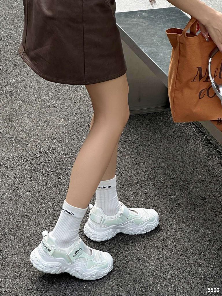 Thick-soled Ugly Cute Sports Sandals Women's Summer 2025 New Casual Breathable Hollow White Shoes Velcro Bag Head Sandals