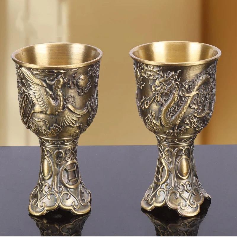 Light Luxury Engraved Bronze Wine Goblet – Vintage High Foot White Wine Glass for Home, Party & Bar