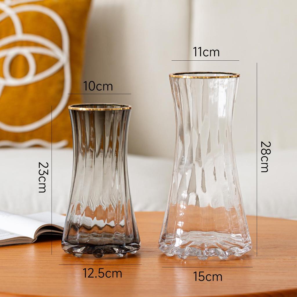 Elegant Small Glass Vase for Fresh Flowers - Perfect for Living Room or Dining Table Decor