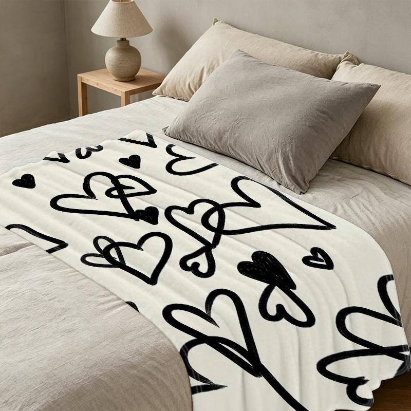 Lightweight Heart Pattern Flannel Throw Blanket Soft Cozy Warm Home Decor for Christmas & Halloween