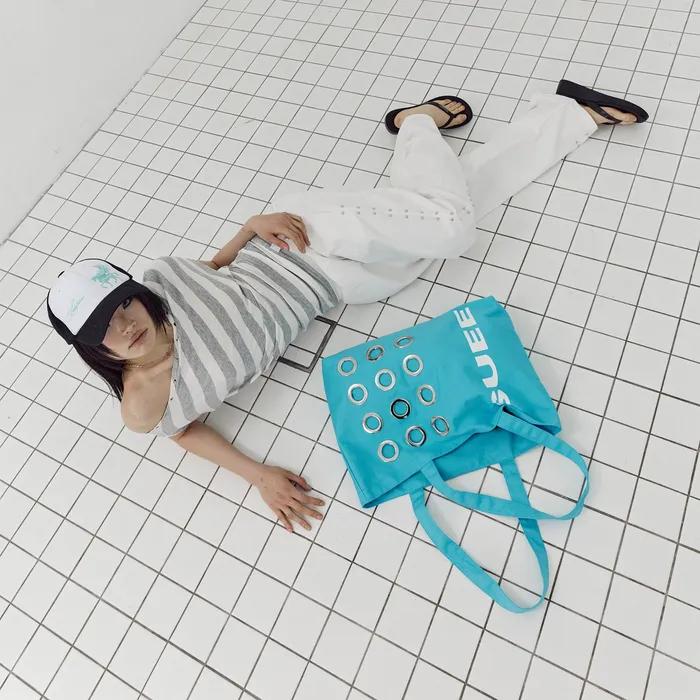 BULLET HOLE SHOPPER BAG / BLUE