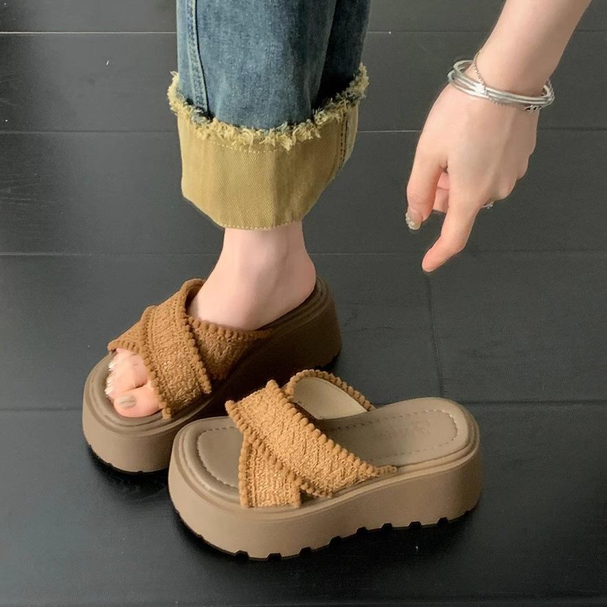 Muffin thick bottom heightening cross with cool slippers women's summer wear 2025 summer new bohemian beach slippers