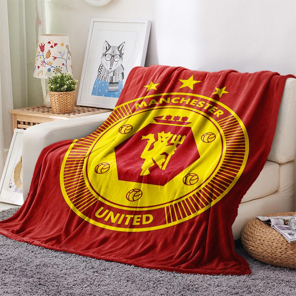 Man Utd Print FlAannel Blanket, High Quality Comfortable for All Seasons, Home Decor, Warmth and Comfort