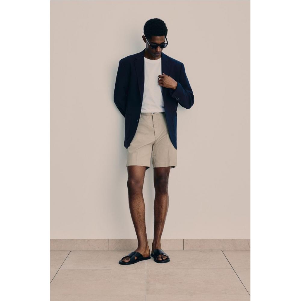 

Шорты чинос HM Regular Fit Бежевые