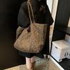 Fashion Leopard Print Shoulder Bag Large Capacity Texture Women Tote Bag Hand-held Underarm Bag Crossbody Bag